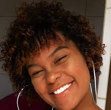 Amanda Costa, 21 anos